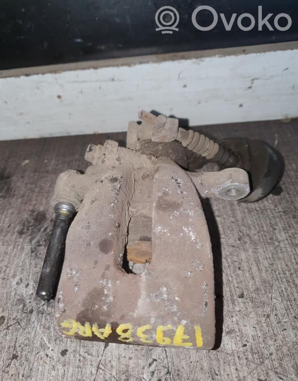 Opel Zafira A Tylny zacisk hamulcowy 