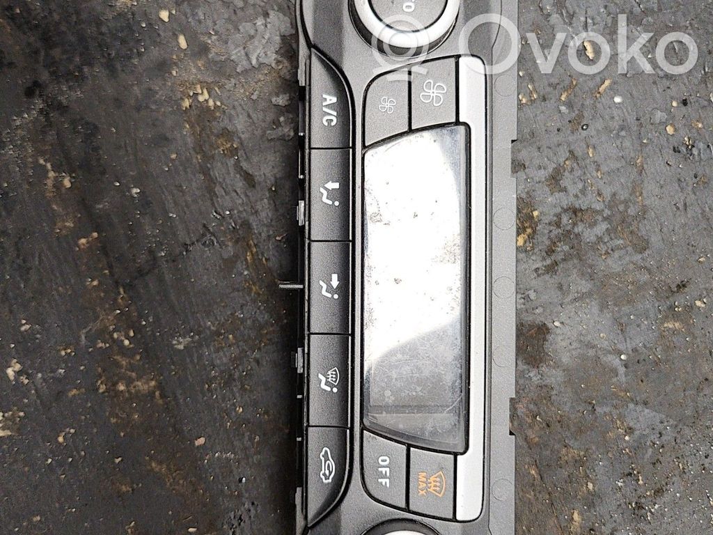 Ford C-MAX I Climate control unit 