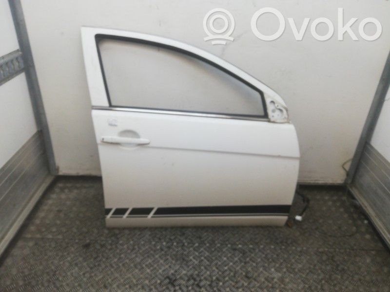 Front door   5700A558