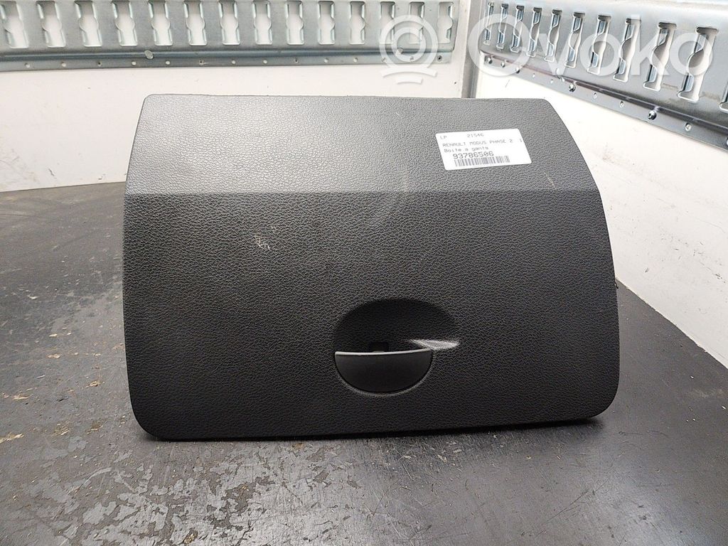 Glove box set   8200707932
