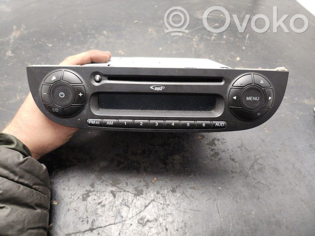 Fiat 500 Radio/CD/DVD/GPS head unit 