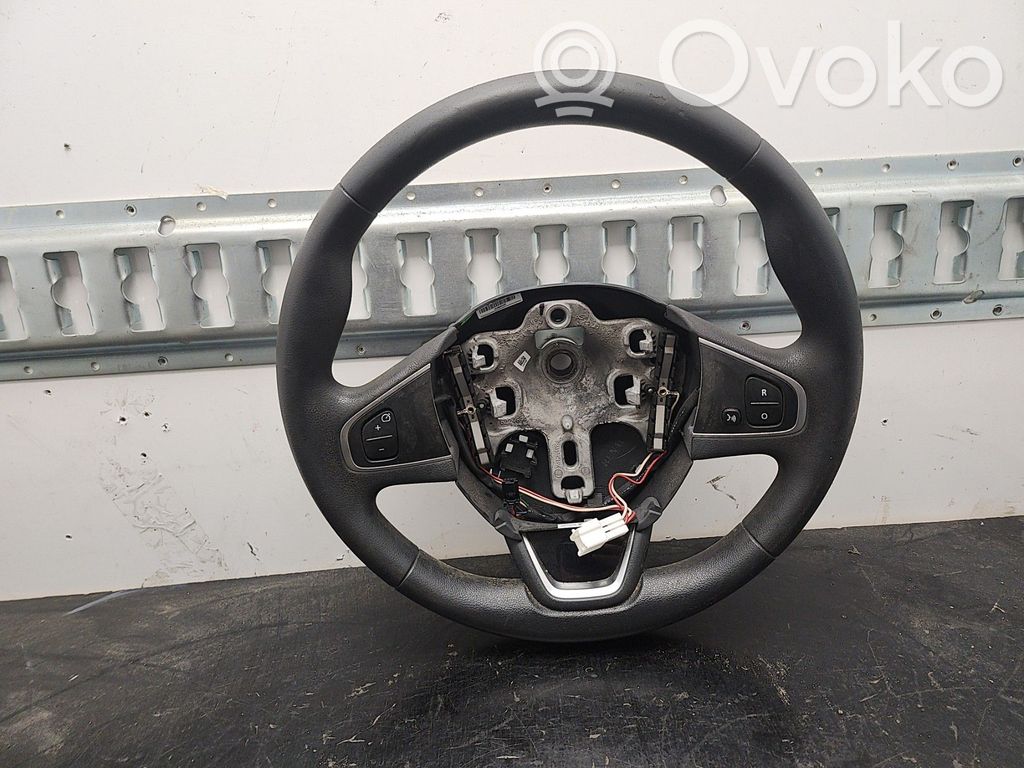 Renault Clio IV Ohjauspyörä 