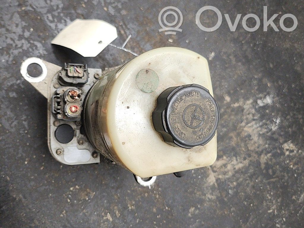 Ford C-MAX I Power steering pump 