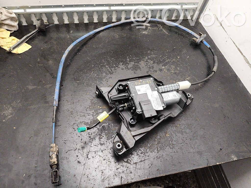 Peugeot 5008 Module de commande de frein à main 
