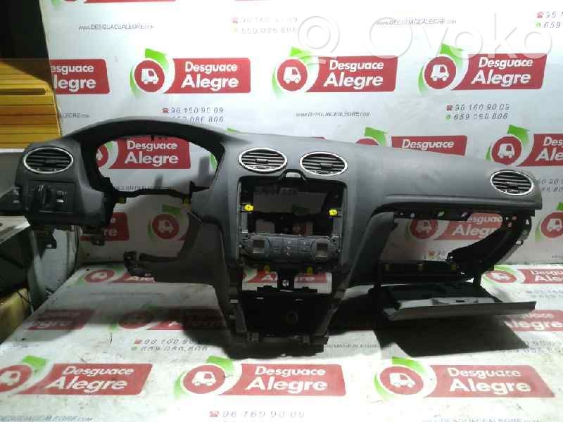 Ford Focus Dashboard 