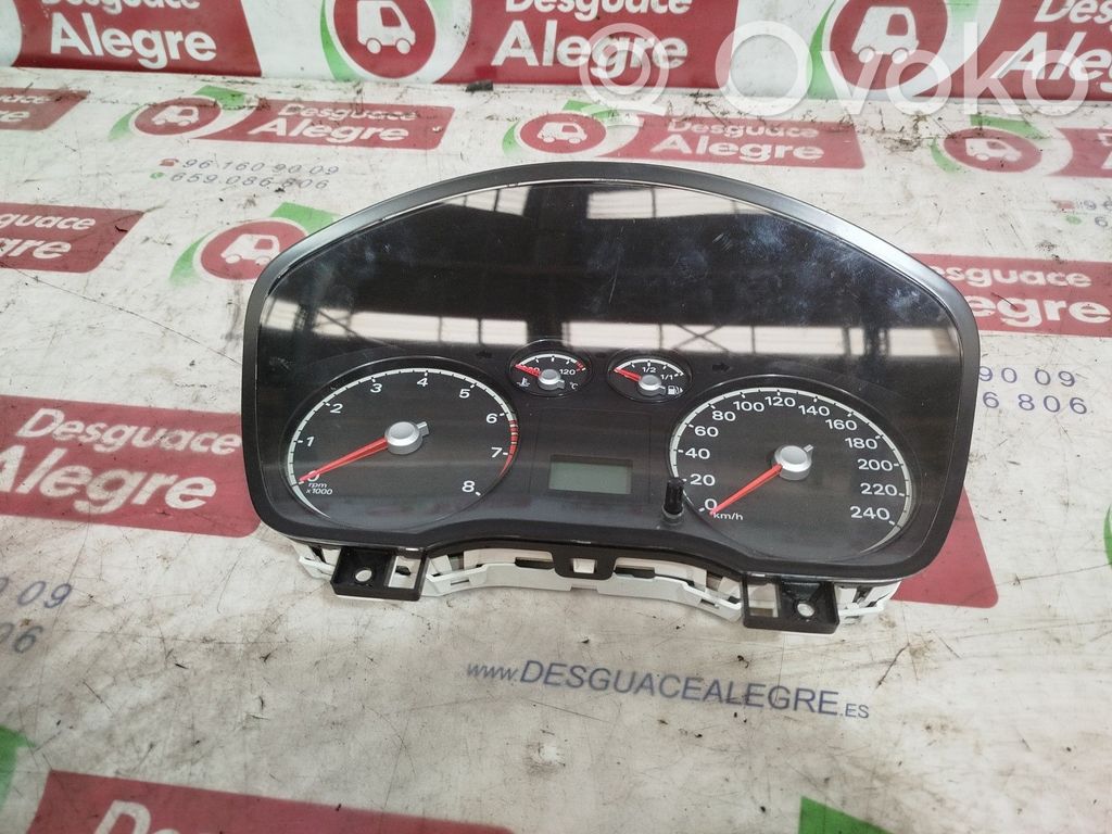 Ford Focus Speedometer (instrument cluster) 