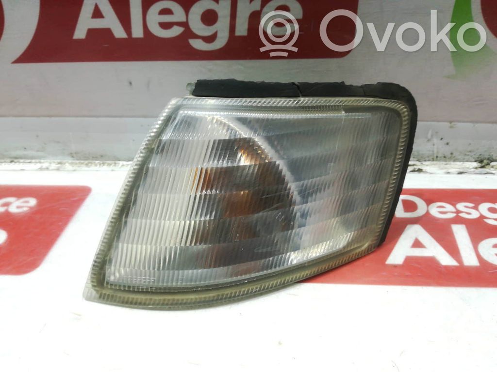 Nissan Primera Lampa przednia