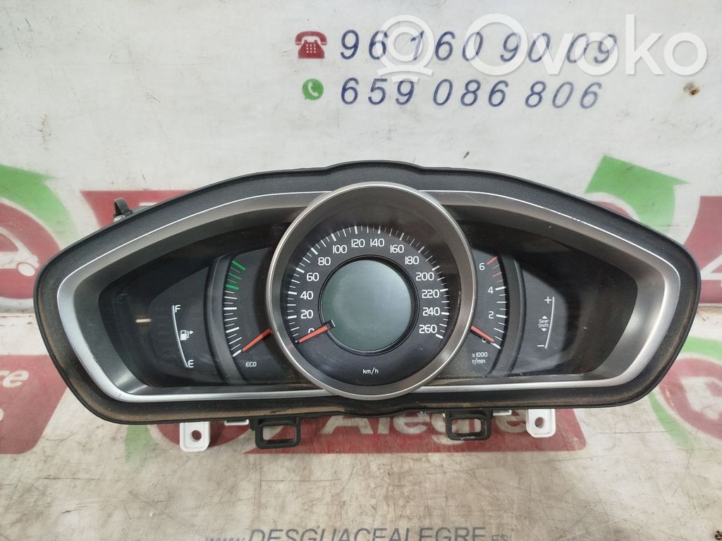 Volvo V40 Geschwindigkeitsmesser Cockpit