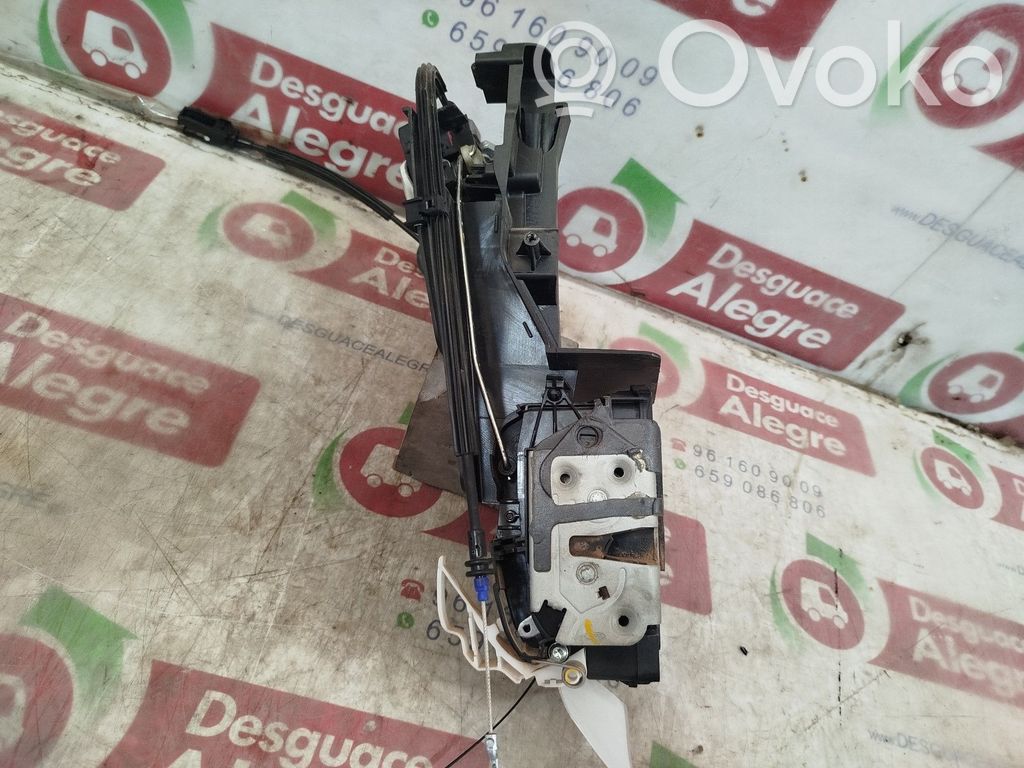 Ford Transit Courier Serrure de porte avant