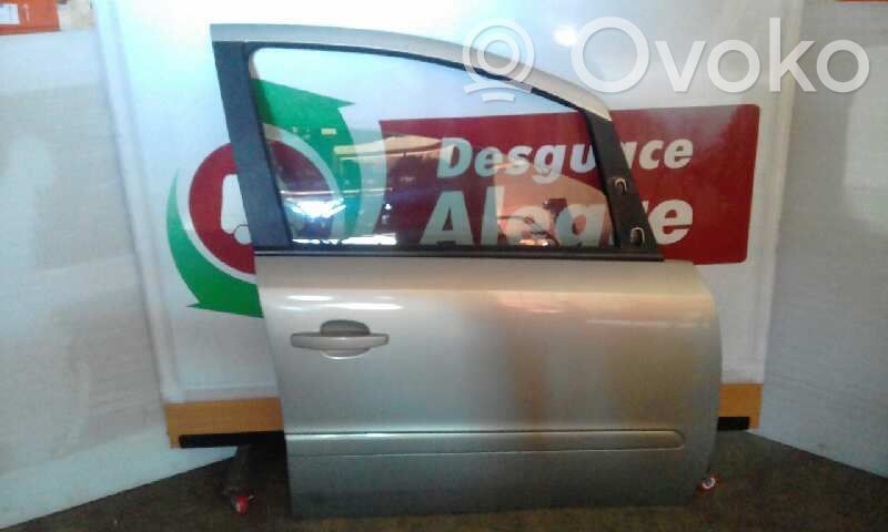 Opel Zafira B Ușă față