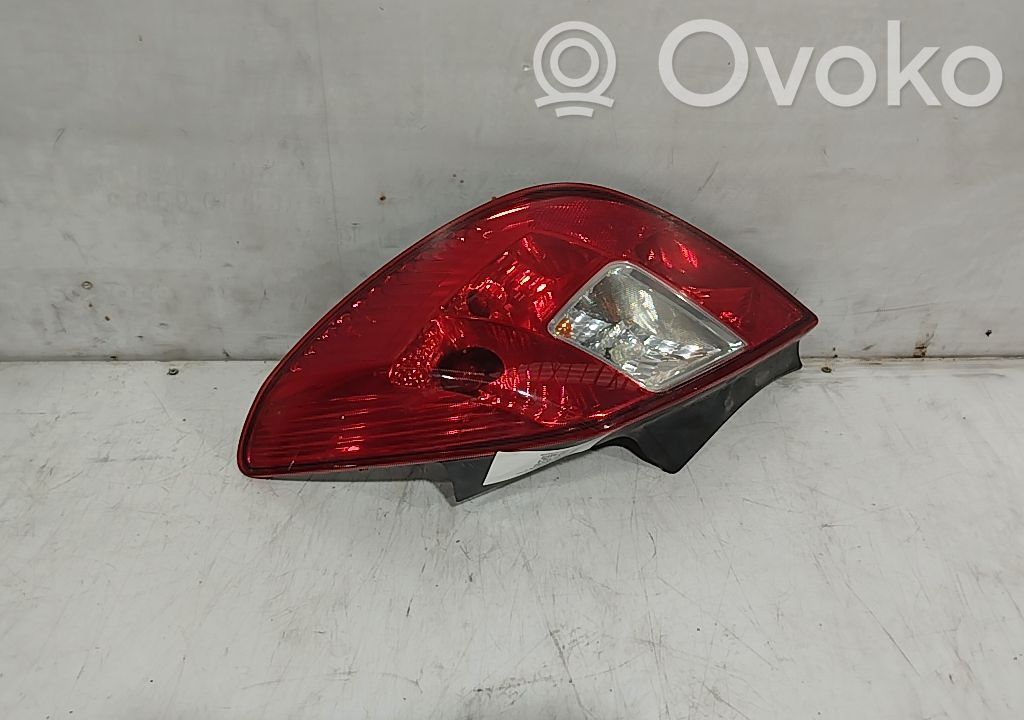 Luz trasera/de freno   13188046