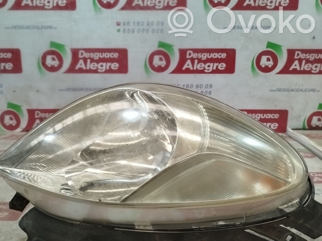 Citroen Xsara Picasso Lampa przednia 