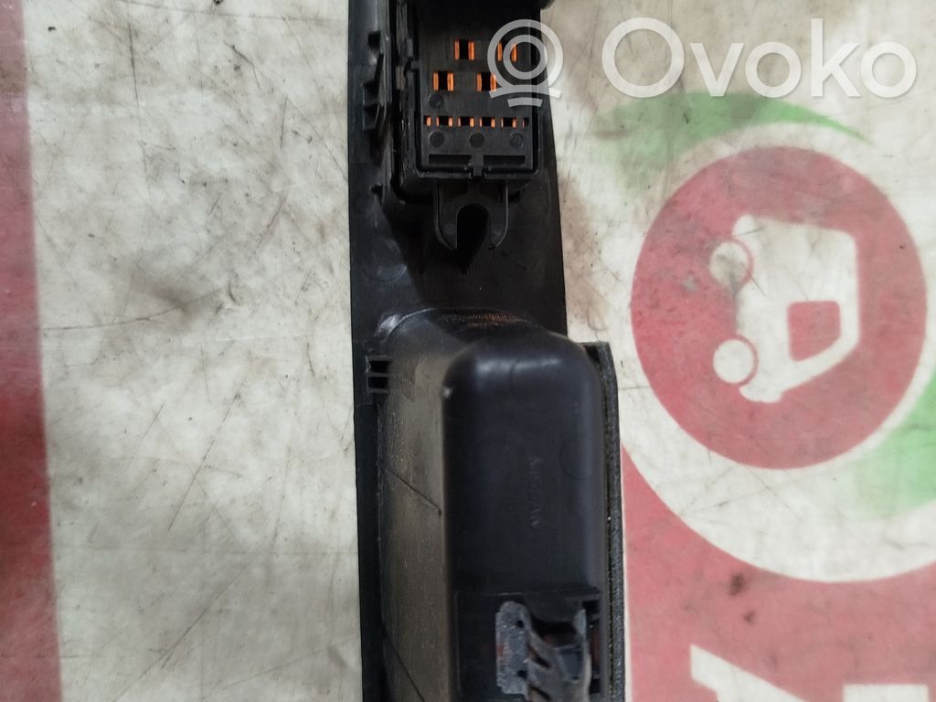 Nissan Qashqai Comutator comandă geamuri electrice