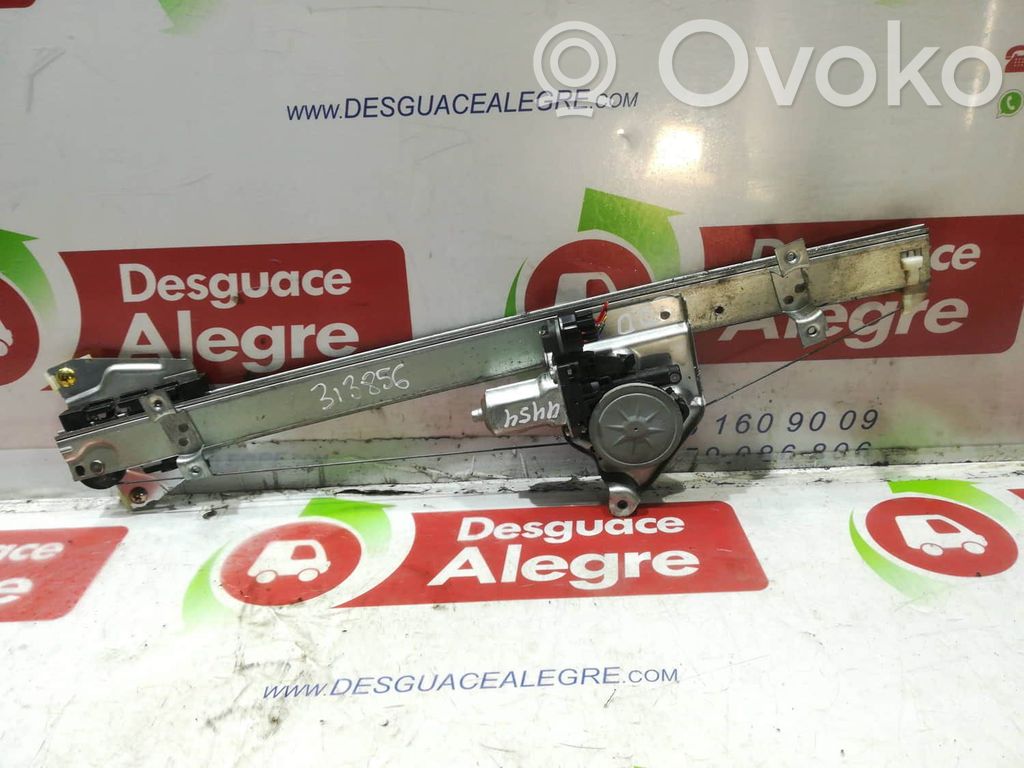 Mitsubishi Montero Macara ușă față cu motor