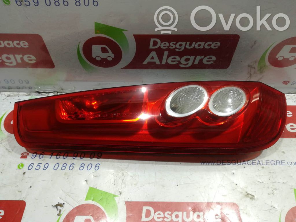 Ford Fiesta Lampa tylna 