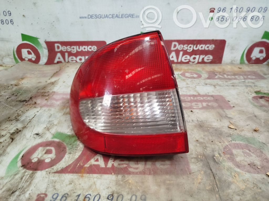 Renault Megane I Feux arrière / postérieurs 