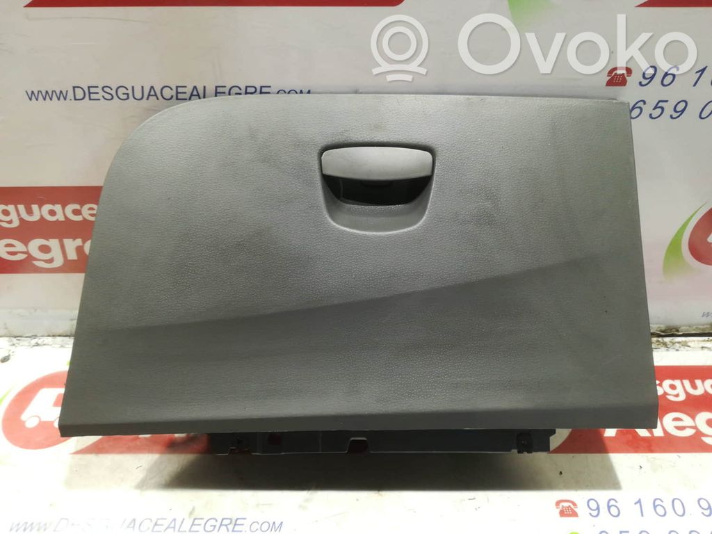 Seat Ibiza IV (6J,6P) Handschuhfach 
