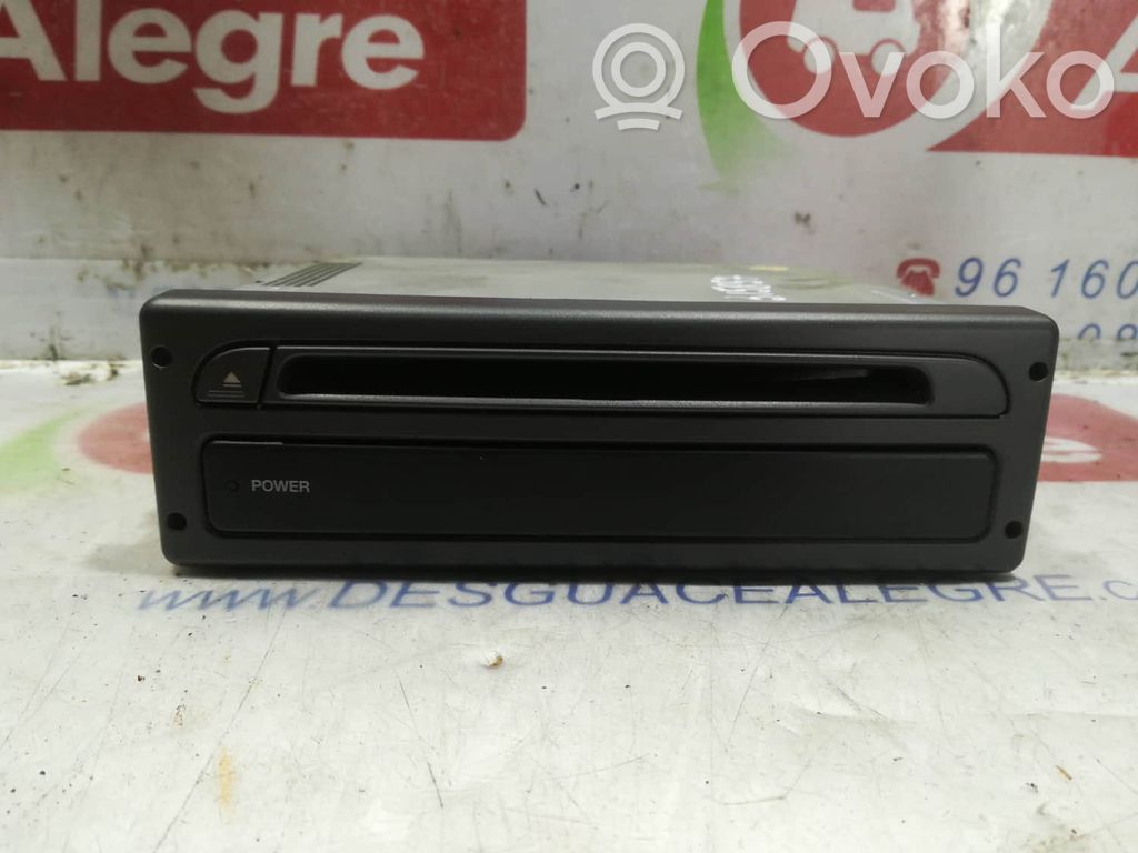 Panel / Radioodtwarzacz CD/DVD/GPS   964420168000