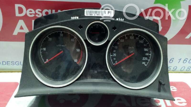 Opel Zafira B Geschwindigkeitsmesser Cockpit