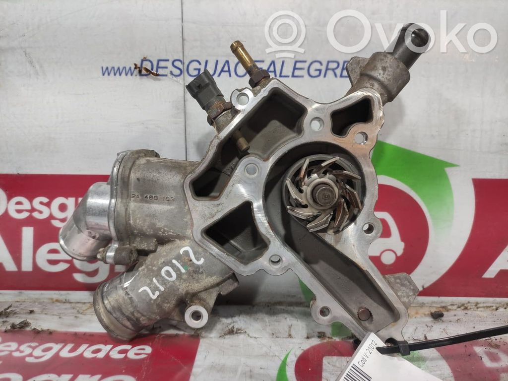 Opel Corsa D Pompe de circulation d'eau 