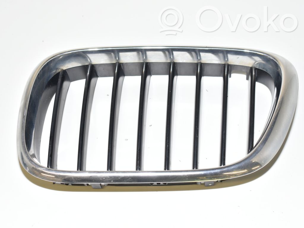 BMW X1 E84 Front bumper upper radiator grill 