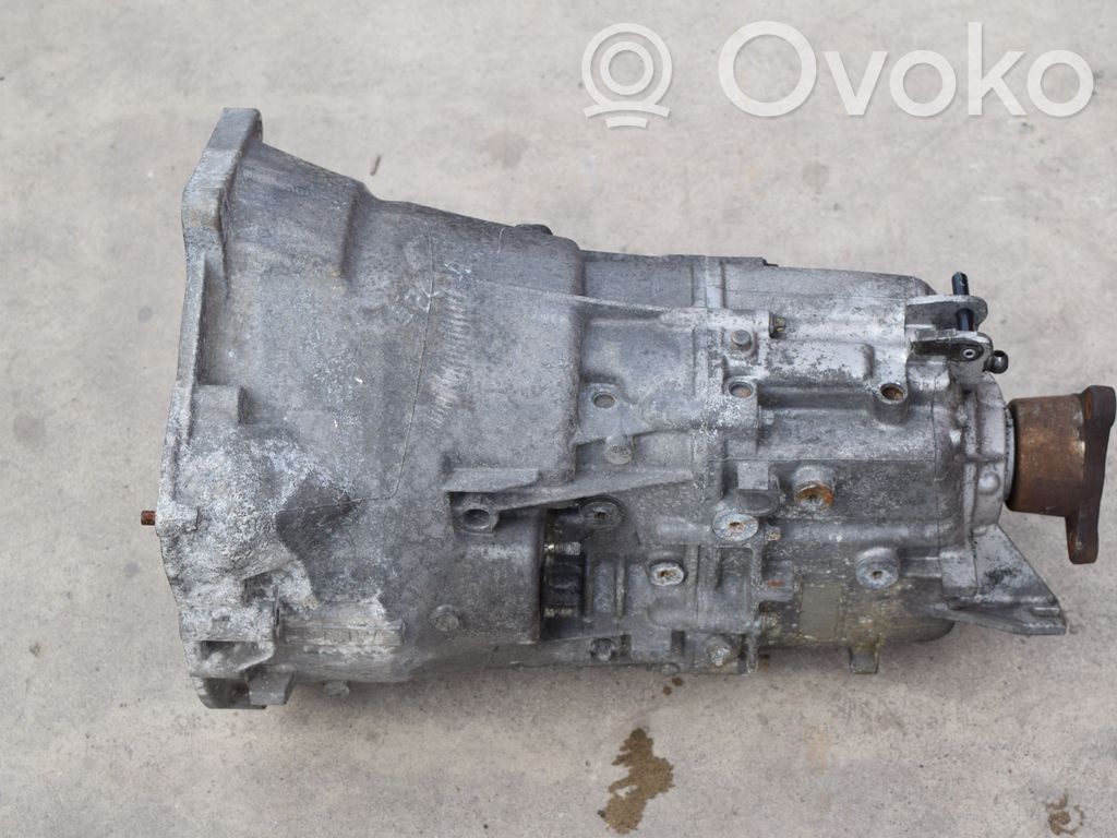 BMW 5 E39 Mechaninė 5 pavarų dėžė 
