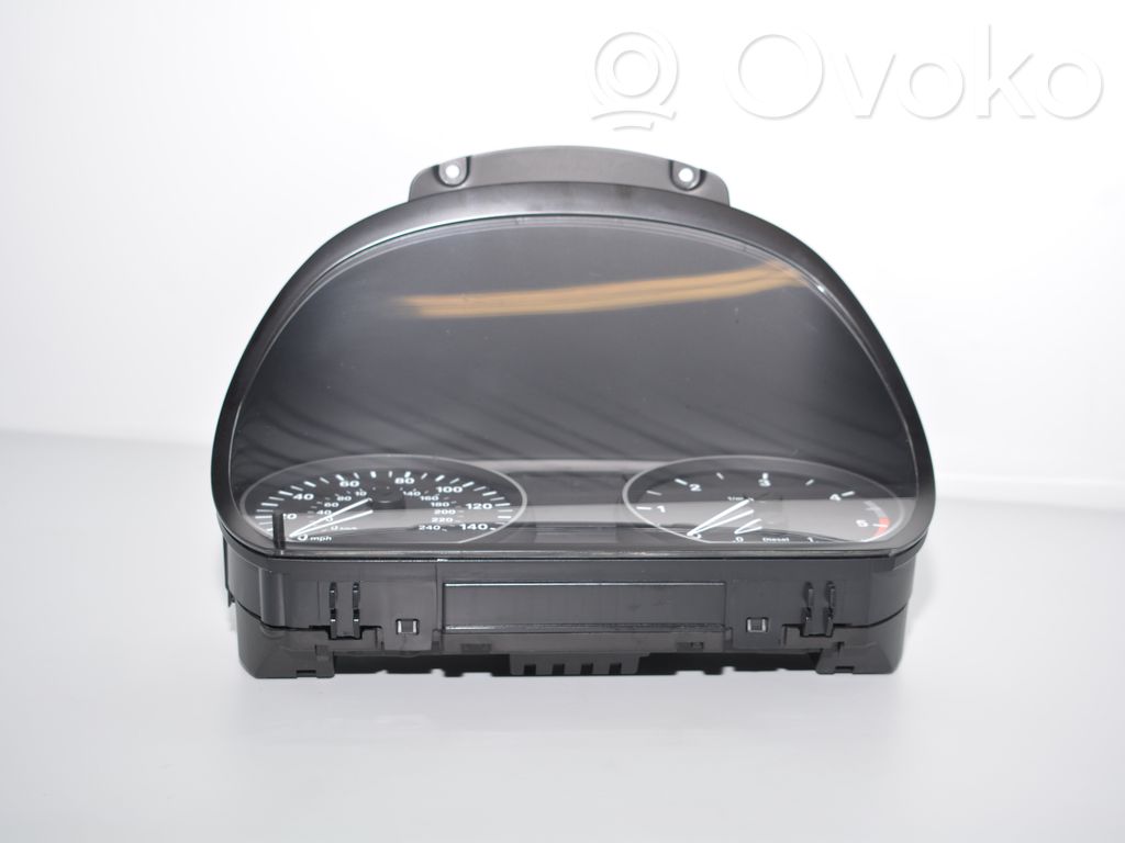 BMW 1 E81 E87 Geschwindigkeitsmesser Cockpit 