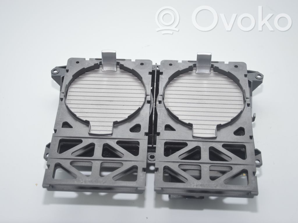 Becherhalter Getränkehalter Cupholder vorne   8223413