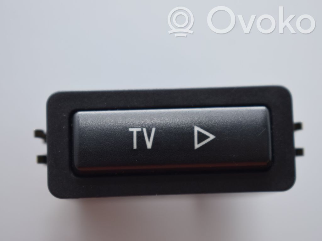 Other switches/knobs/shifts   83683454