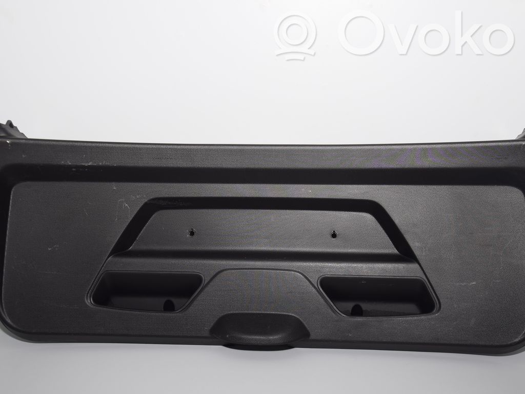 BMW i3 Tailgate trim 