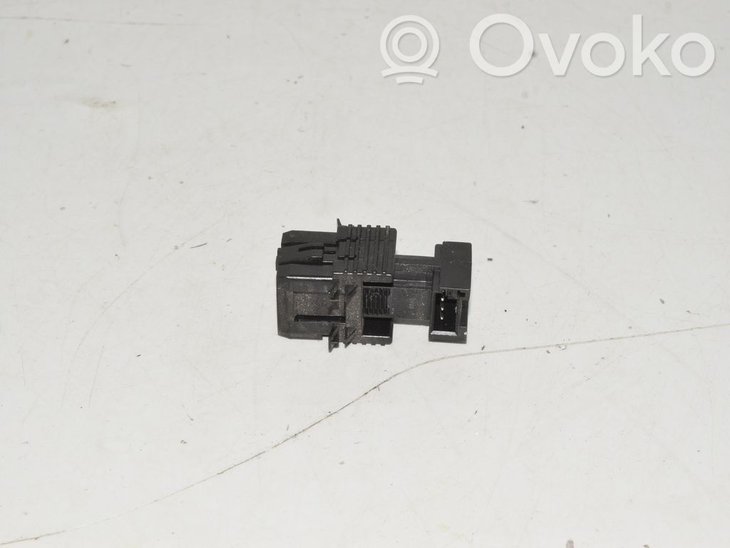 Sensor Bremspedal   8372647