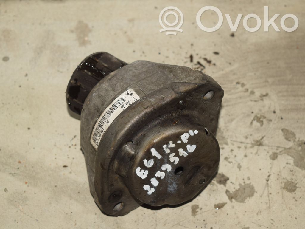 BMW 5 E60 E61 Engine mount bracket 
