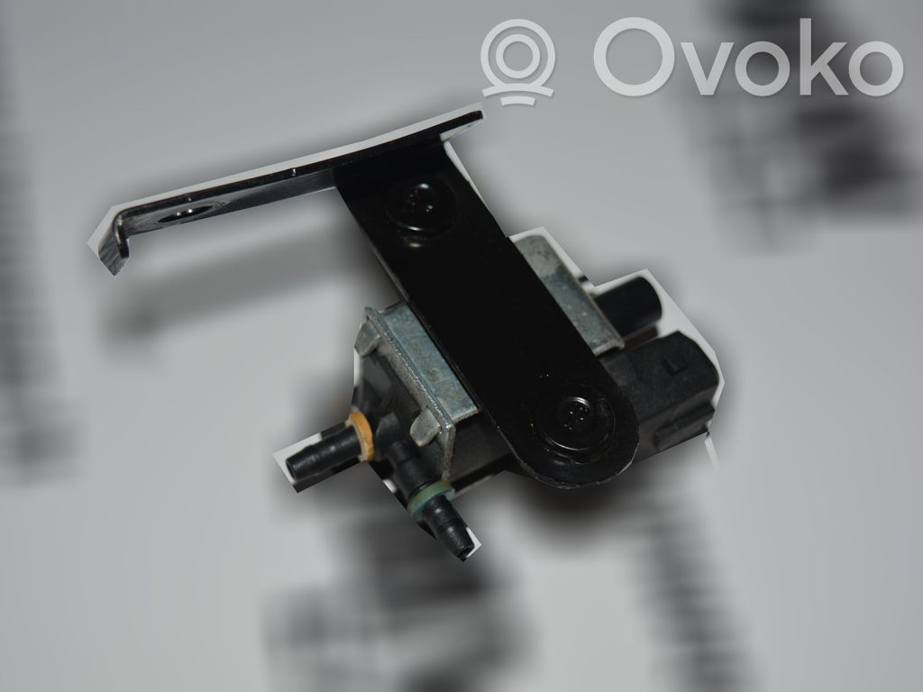 Solenoīda vārsts   1742711