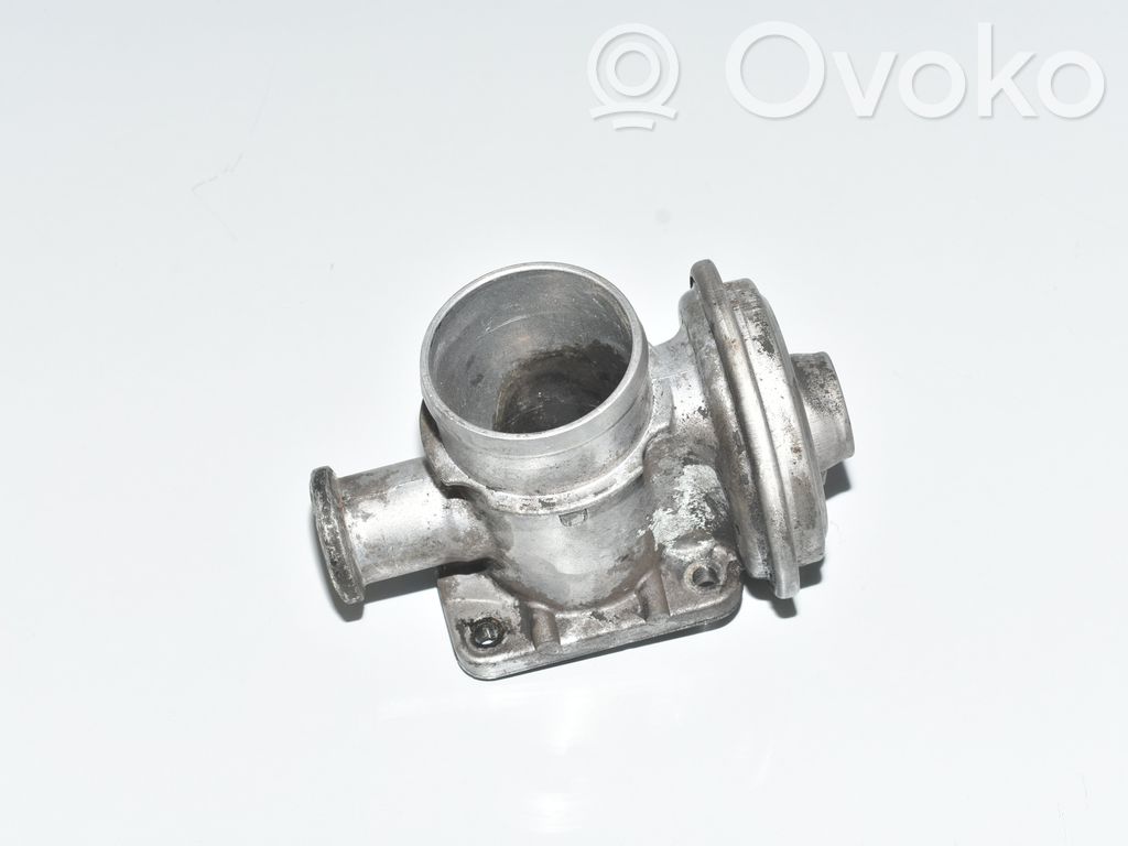 BMW 5 E39 EGR vožtuvas 