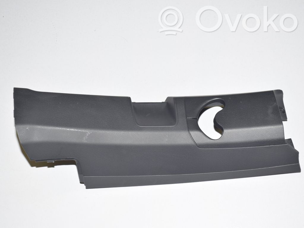 BMW i3 Pilar (B) (superior) 