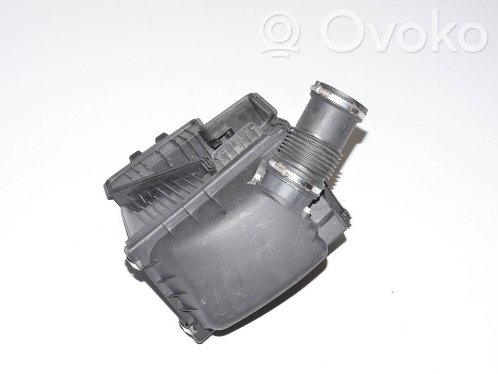 BMW 7 E65 E66 Air filter box 