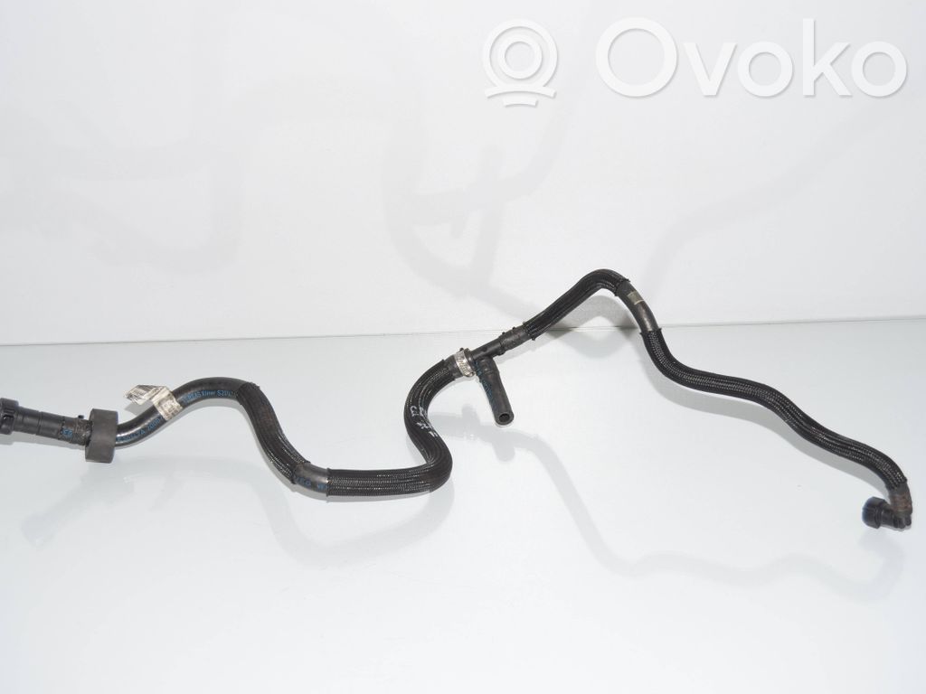 BMW 3 E90 E91 Fuel line pipe 