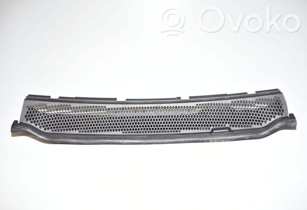 Wiper trim