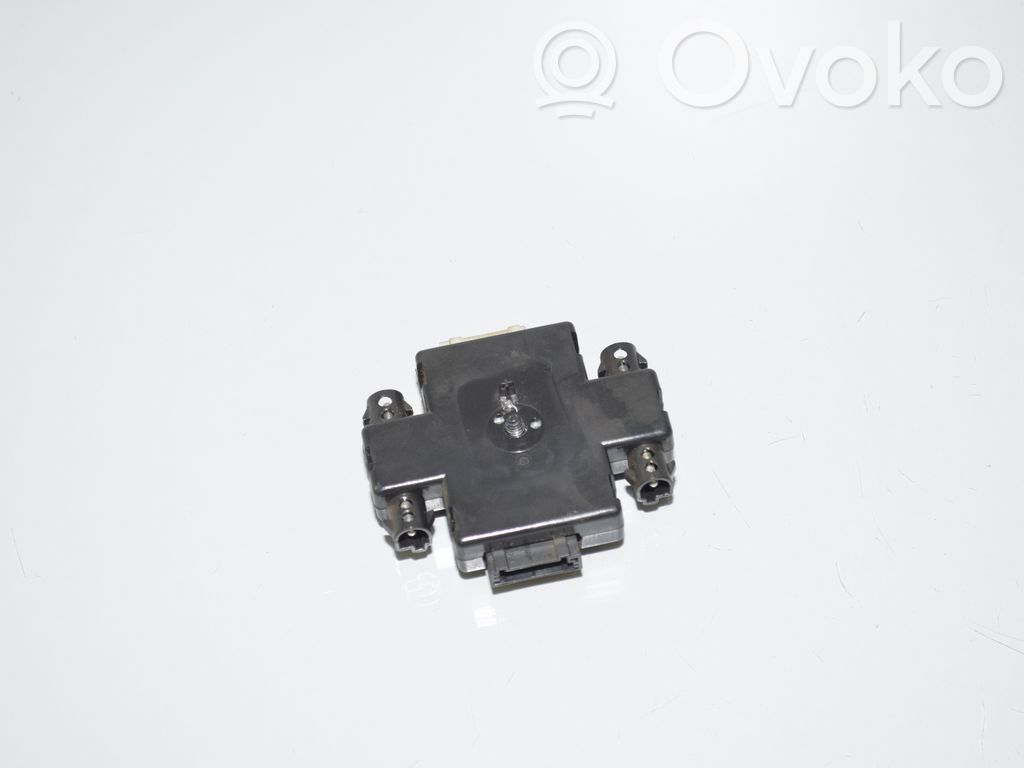 BMW 3 F30 F35 F31 Amplificador de antena aérea 