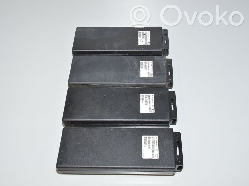 Steuergerät Autotelefon   6921857