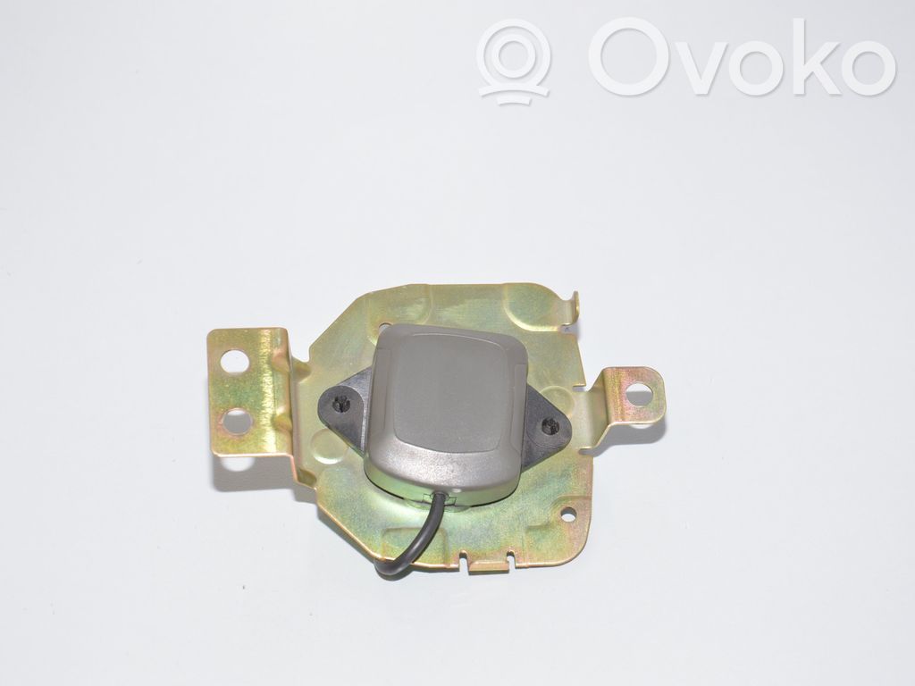 Antena (GPS antena)   8375944