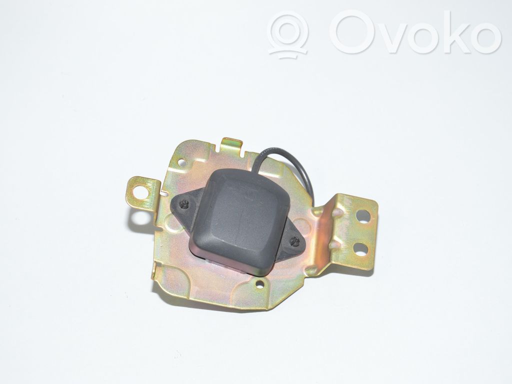 Antena (GPS antena)   8375944