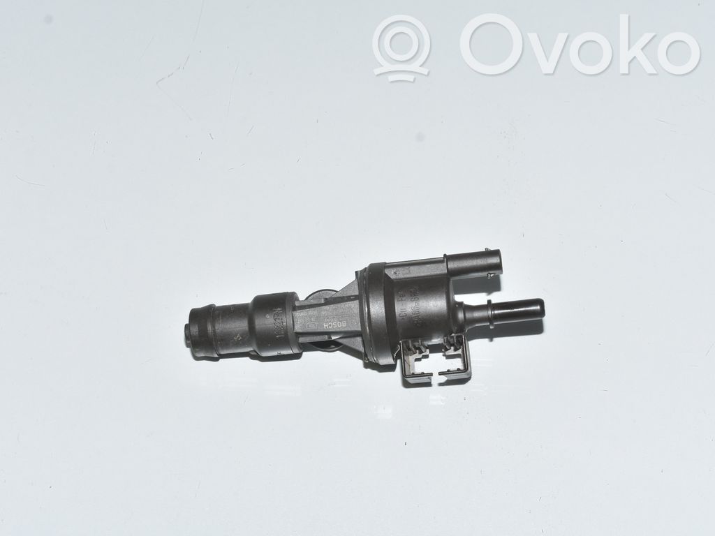 BMW i3 Vacuum valve 