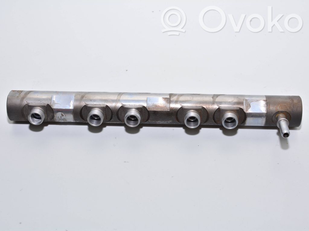 BMW 1 E81 E87 Fuel main line pipe 