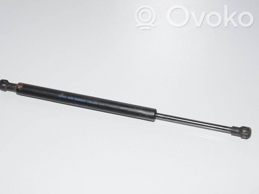 BMW 3 E90 E91 Tailgate/trunk strut/damper 