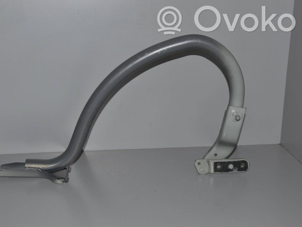 Tailgate/trunk/boot hinge   7008743