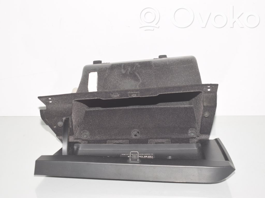 Glove box   72758410,9283006,51169283006
