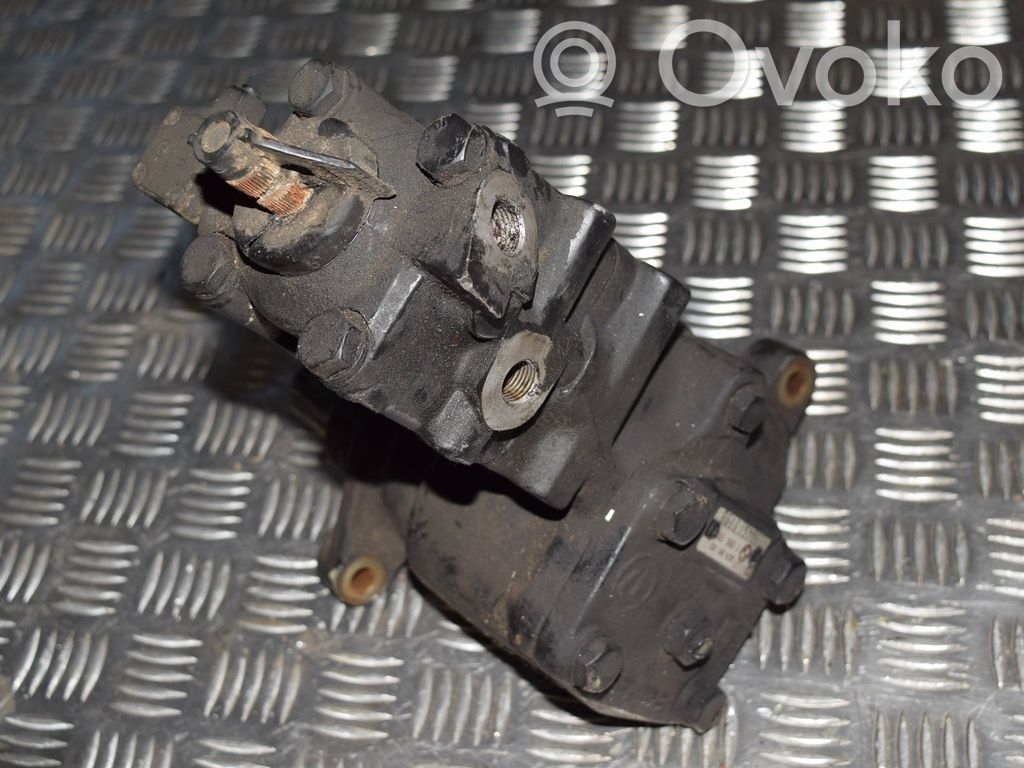 Steering rack   1095191