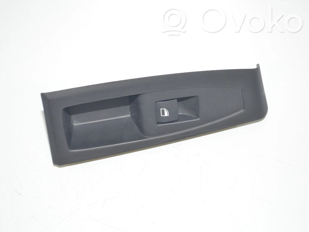 BMW 2 F46 Electric window control switch 