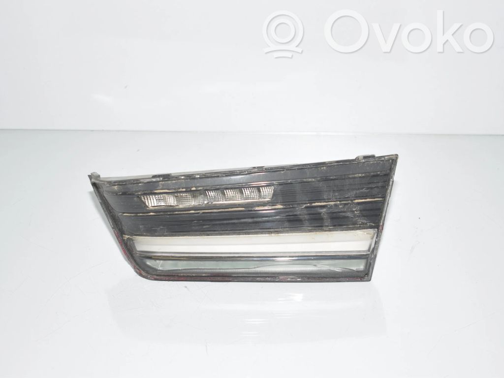 Lampy tylnej klapy bagażnika   5A3BC58,5A3BC62,63215A3BC62